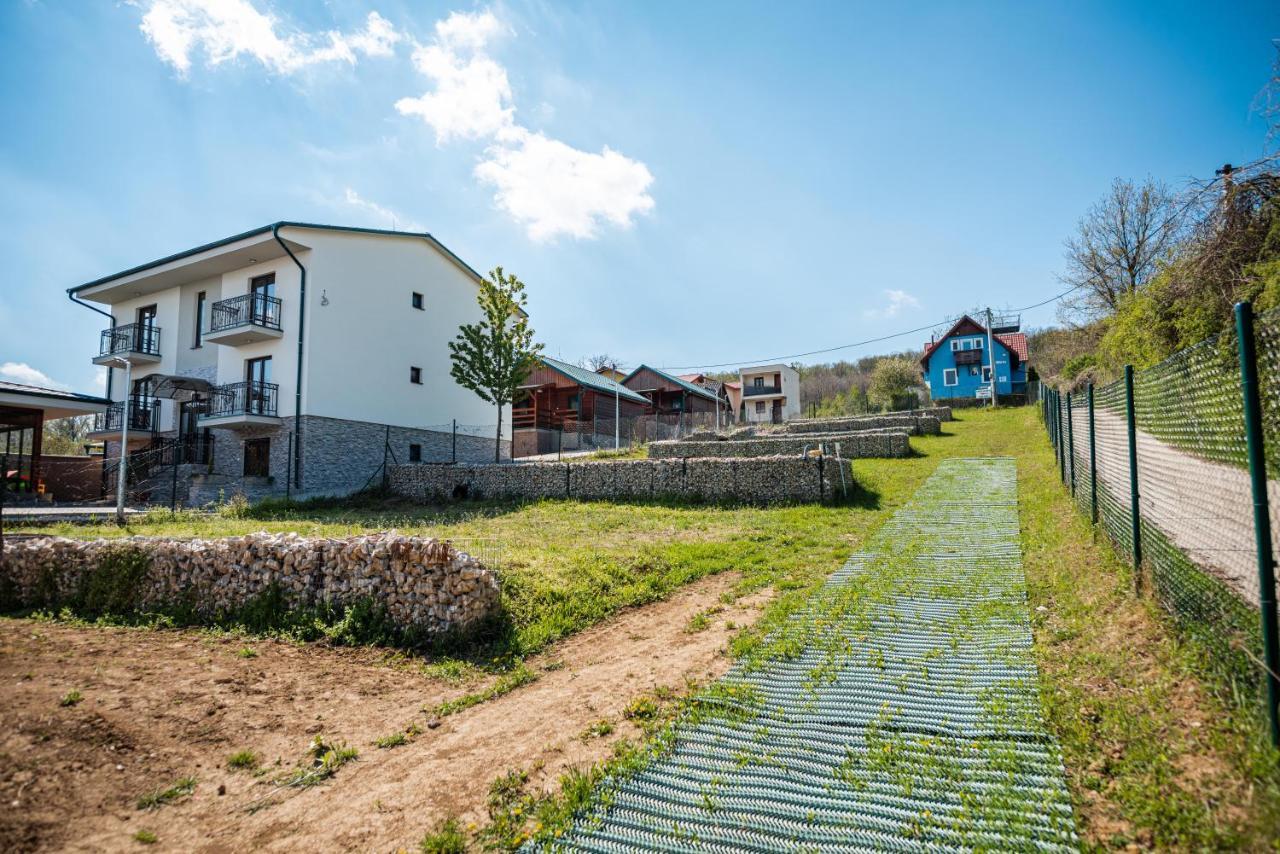 Hotel Gabion Garden Podhájska Esterno foto